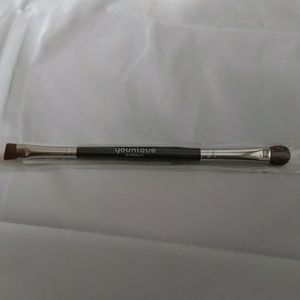 Younique Liner/Shader Brush NWT NIB